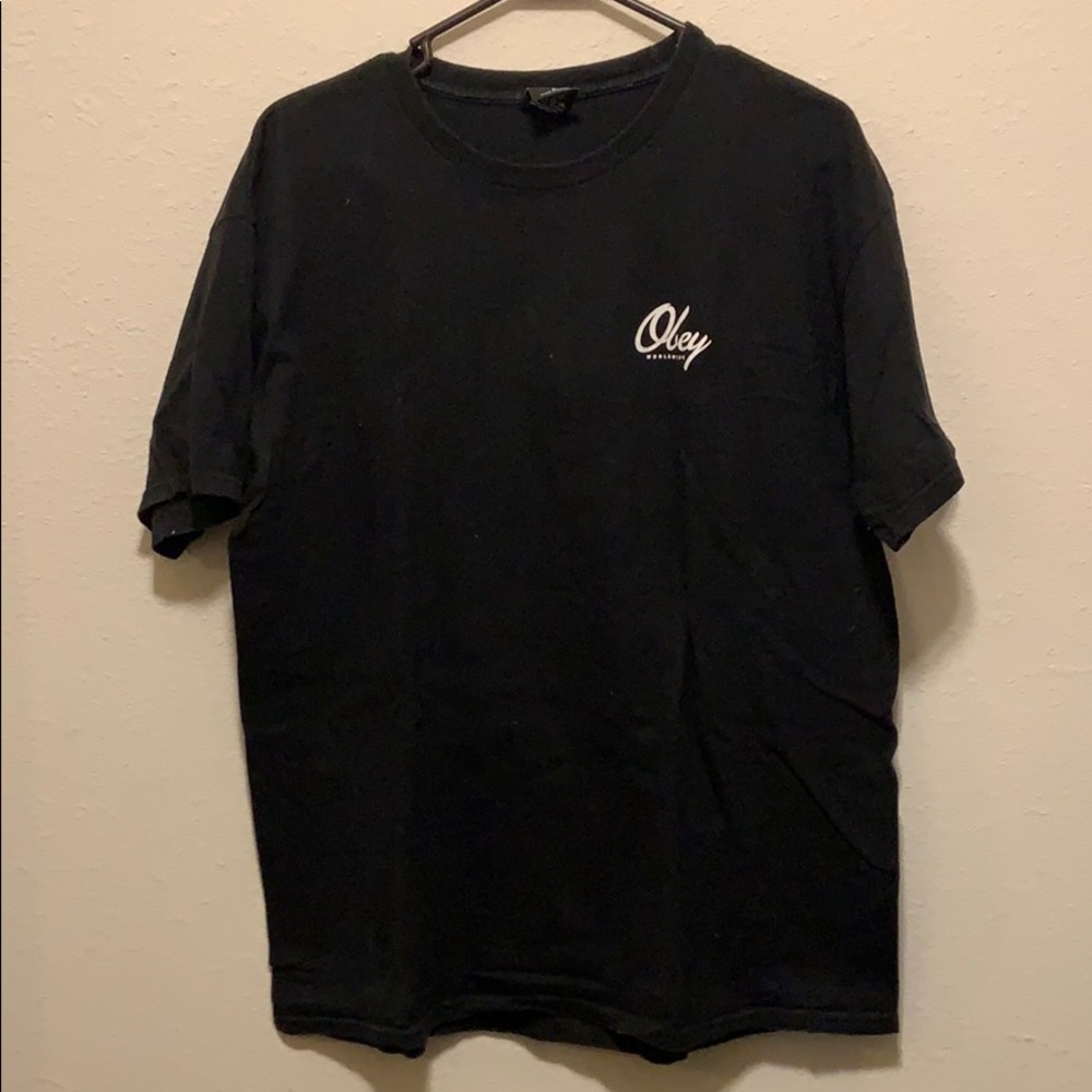 Men’s Obey t-shirt (L)